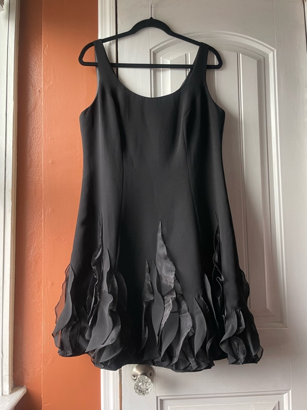 JS Boutique Black Sleeveless Cocktail Dress with Petal Hem